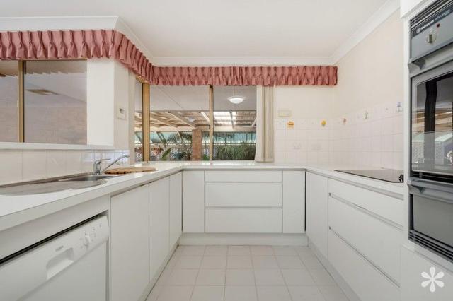 27 Barcombe Way, WA 6149