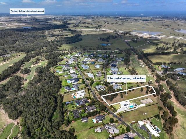 7 Portrush  Crescent, NSW 2745