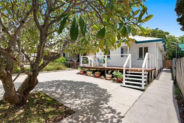 52 Wakefield Street, QLD 4036