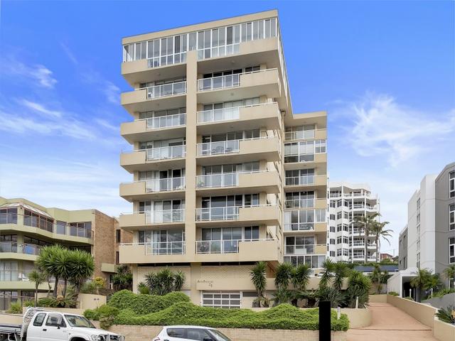 2/28 Cliff Road, NSW 2500