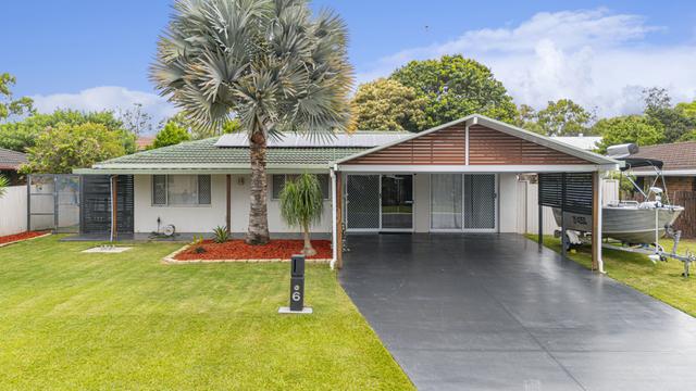 6 Topham Street, QLD 4036