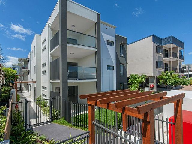 11/146 Cavendish Road, QLD 4151