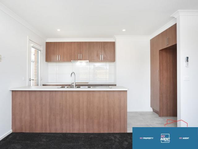 14/595 Tarneit Rd, VIC 3029