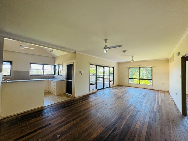 Unit 1/28 Mitchell St, QLD 4852