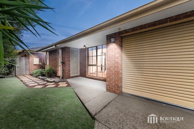 17 Francine Court, VIC 3805