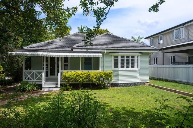 90 Heliopolis Parade, QLD 4053