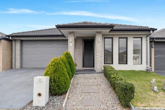 8 Litoria Way, VIC 3064
