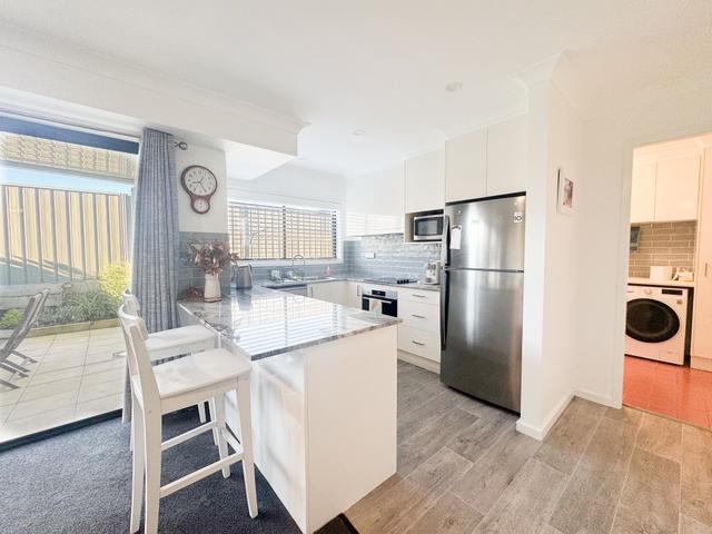 2/3 Purser Street, NSW 2317