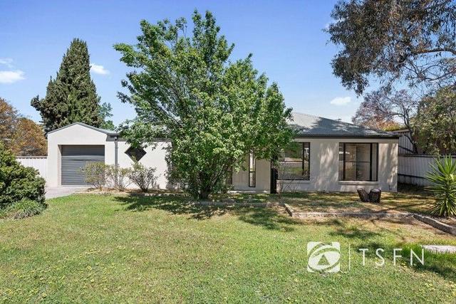 8 Coralee Place, VIC 3555