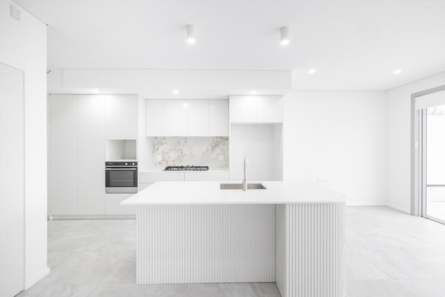 8/18A Falcon Street, NSW 2529