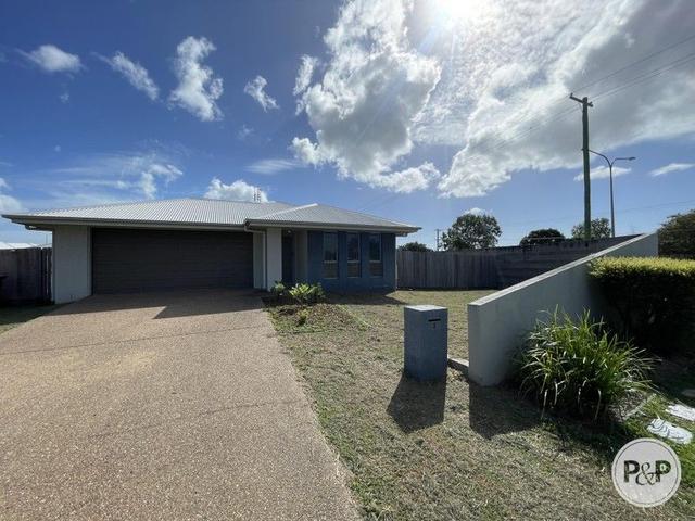 2 Wineglass Bay Avenue, QLD 4818