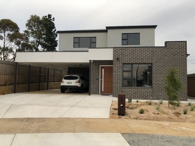 4 Chablis Crt, VIC 3216