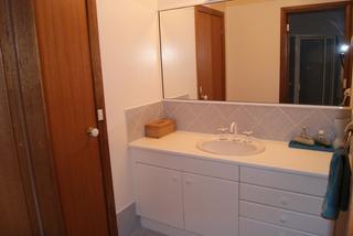 Bathroom (2011-05-14)