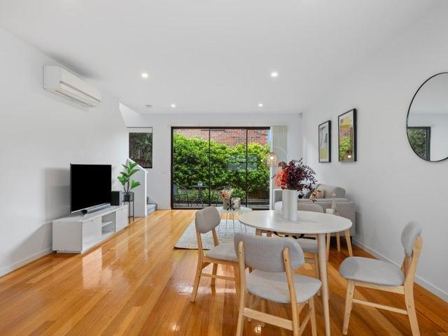 2/12 Bullen Street, VIC 3109