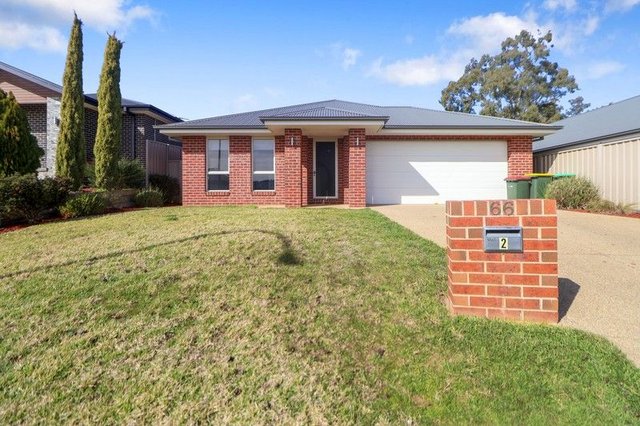 2/66 Bradman Drive, NSW 2650