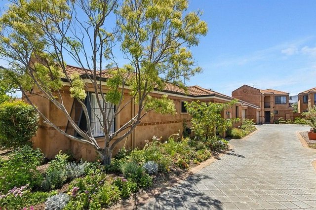 1/13 Yarruk Street, WA 6060