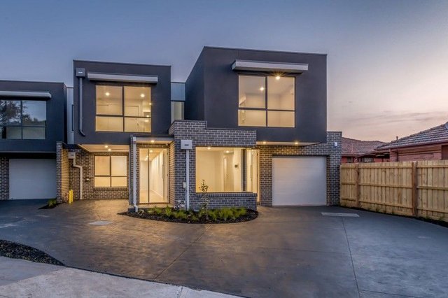 2/60 Oakes Avenue, VIC 3169