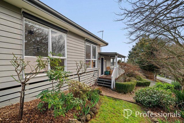11 Queens Road, VIC 3795