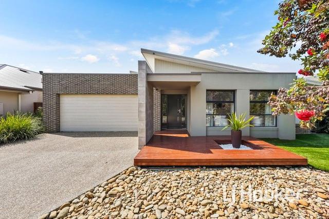 18 Flowerbloom Crescent, VIC 3978