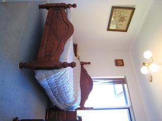 Bed 2 (2007-03-29)