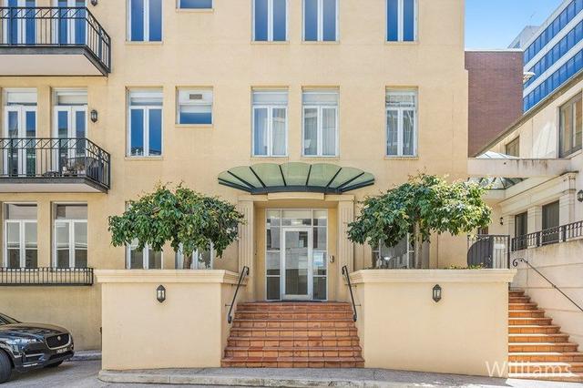 6/322 Albert Street, VIC 3002