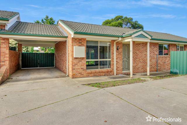 2/5 Budawang Place, NSW 2650