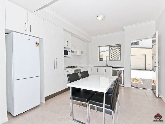 ID:21094879/8 Debra Street, QLD 4107