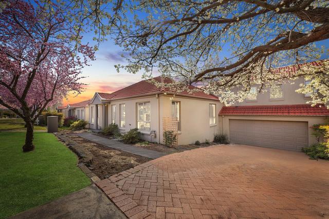 16 Lampard Circuit, ACT 2617