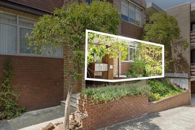 2/396 Dandenong Road, VIC 3161