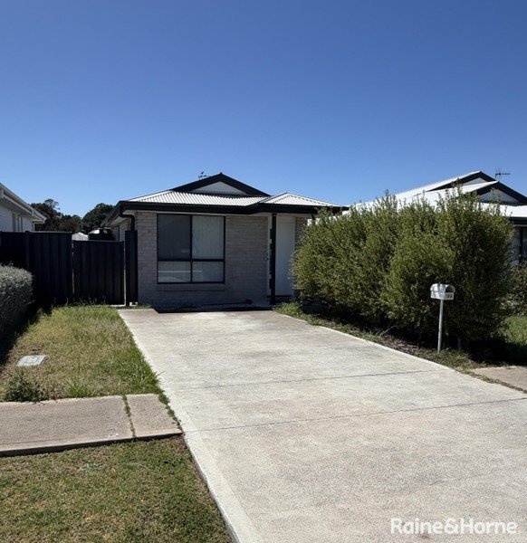 10A Evangelista, NSW 2580