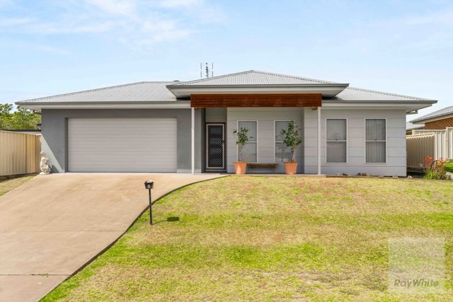 8 Alata Crescent, NSW 2541