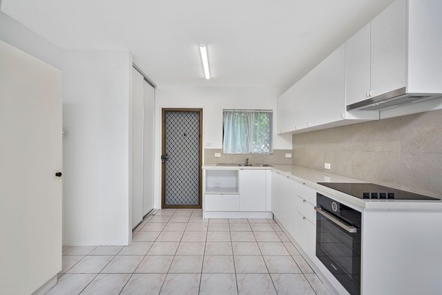 1/75 Boland Street, QLD 4870