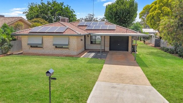 10 Lawson Street, NSW 2870