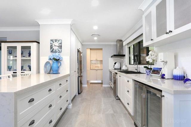 12 Hyacinth Avenue, QLD 4216