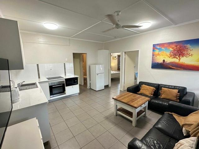 Unit 2/10 O'Reilly St, QLD 4812