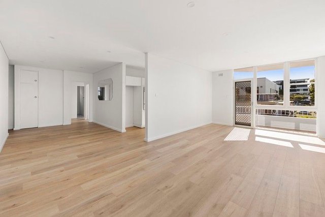 6/136B Chuter Avenue, NSW 2217