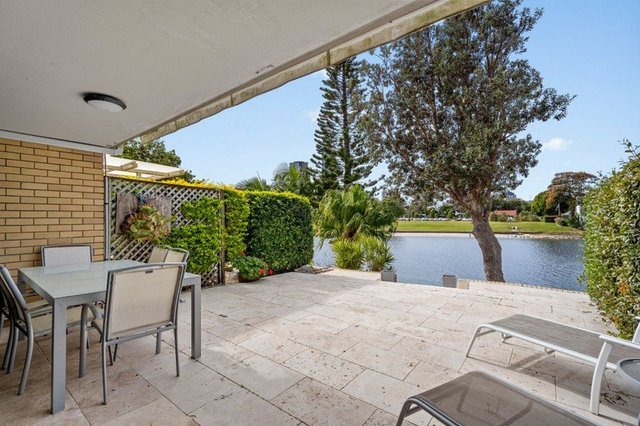 4/52 Hooker Boulevard, QLD 4218