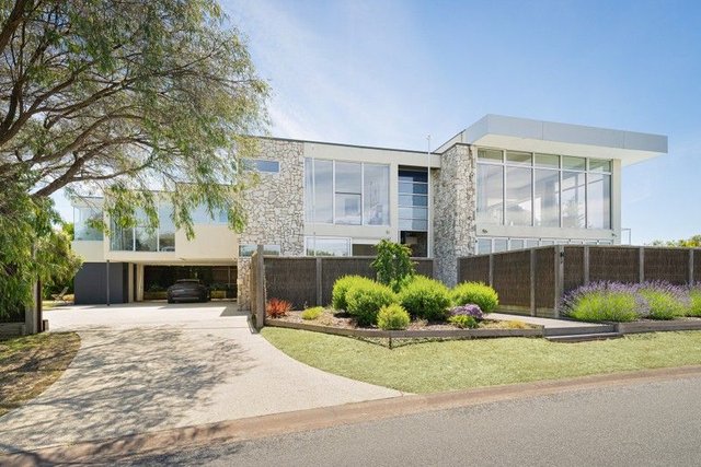 26 Seaview Street, VIC 3942