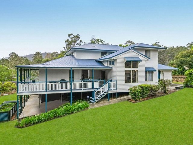 3 Lords Avenue, QLD 4211