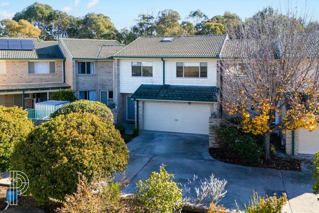 2/35 John Young Crescent, ACT 2900