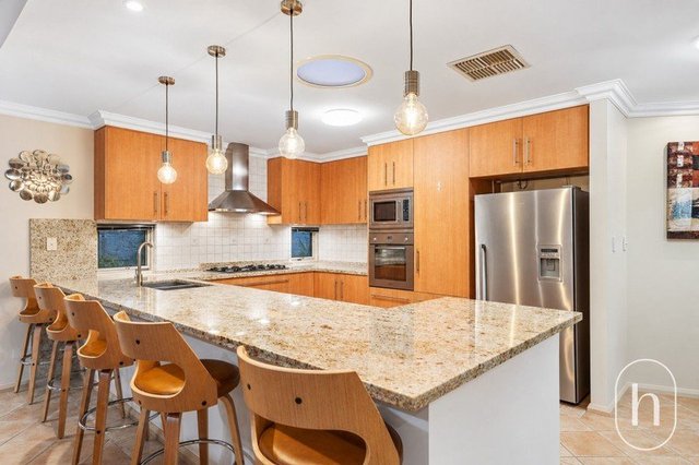 12 Portchester Drive, WA 6065