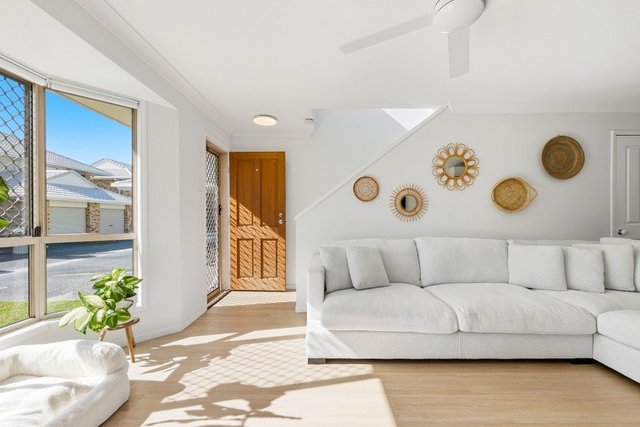 66/220 Christine Avenue, QLD 4220