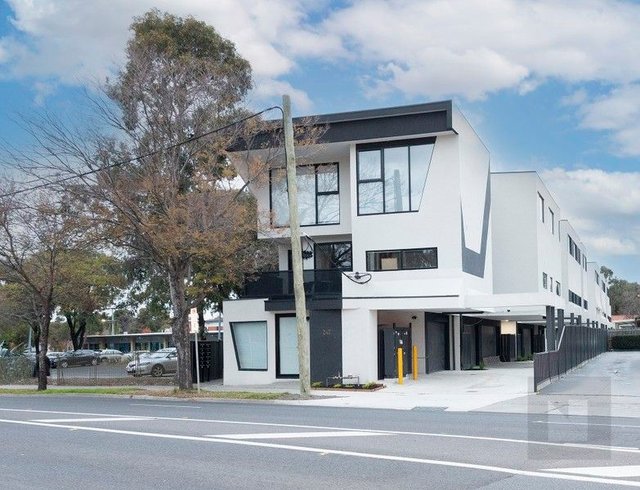 10/247 Ballarat  Road, VIC 3011