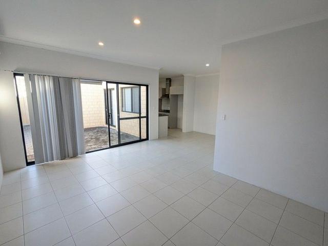 1A Glenkeen Street, WA 6036