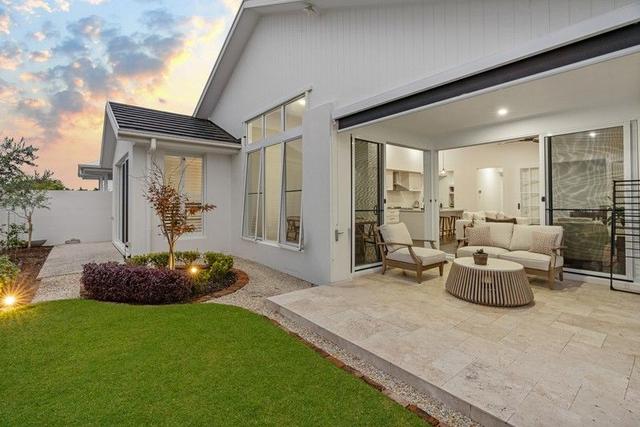 27 Hamilton Drive, QLD 4208