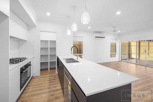 99 Sunny Cres, QLD 4306