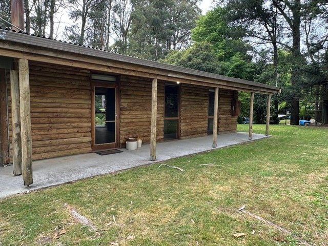 5 Hacketts Creek Road, VIC 3797