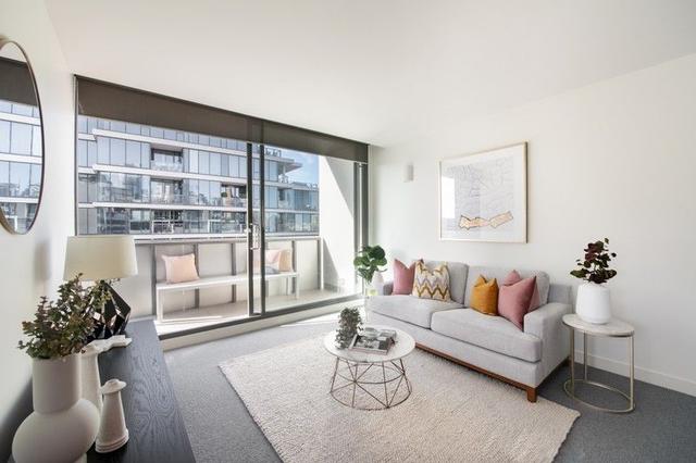 701/9 Eades Street, VIC 3002