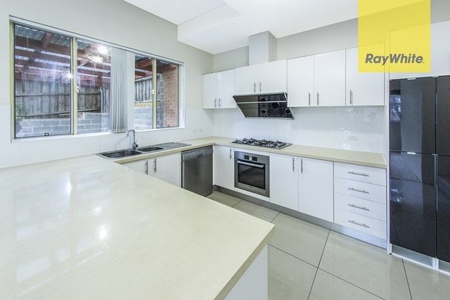 1/10 Sophie Street, NSW 2117