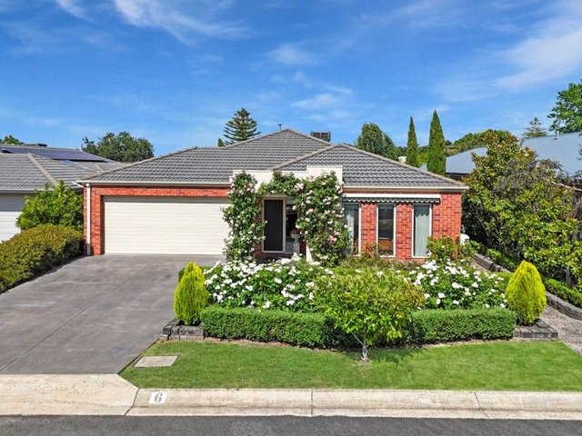6 Botanic Court, VIC 3300